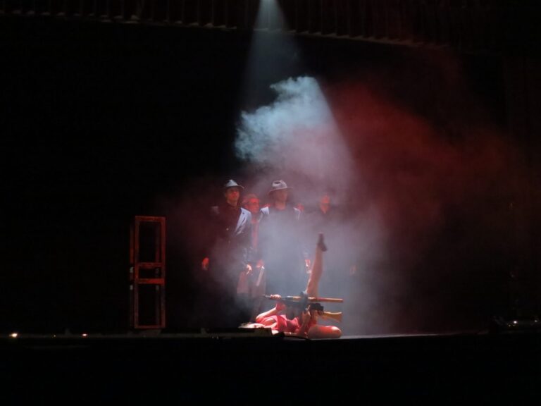 Compania de teatru-dans Microbis – Bonnie & Clyde, 2016