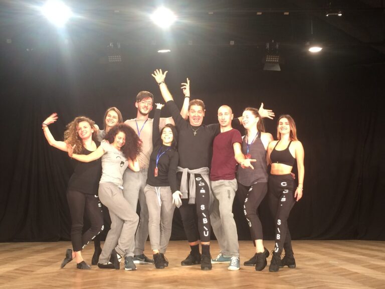 Compania de teatru-dans Microbis – Bonnie & Clyde, 2016
