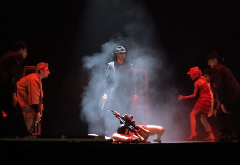 Compania de teatru-dans Microbis – Bonnie & Clyde, 2016